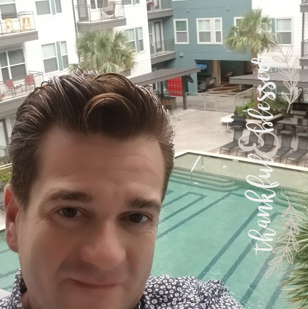 Meet your Posher, Vincenzo